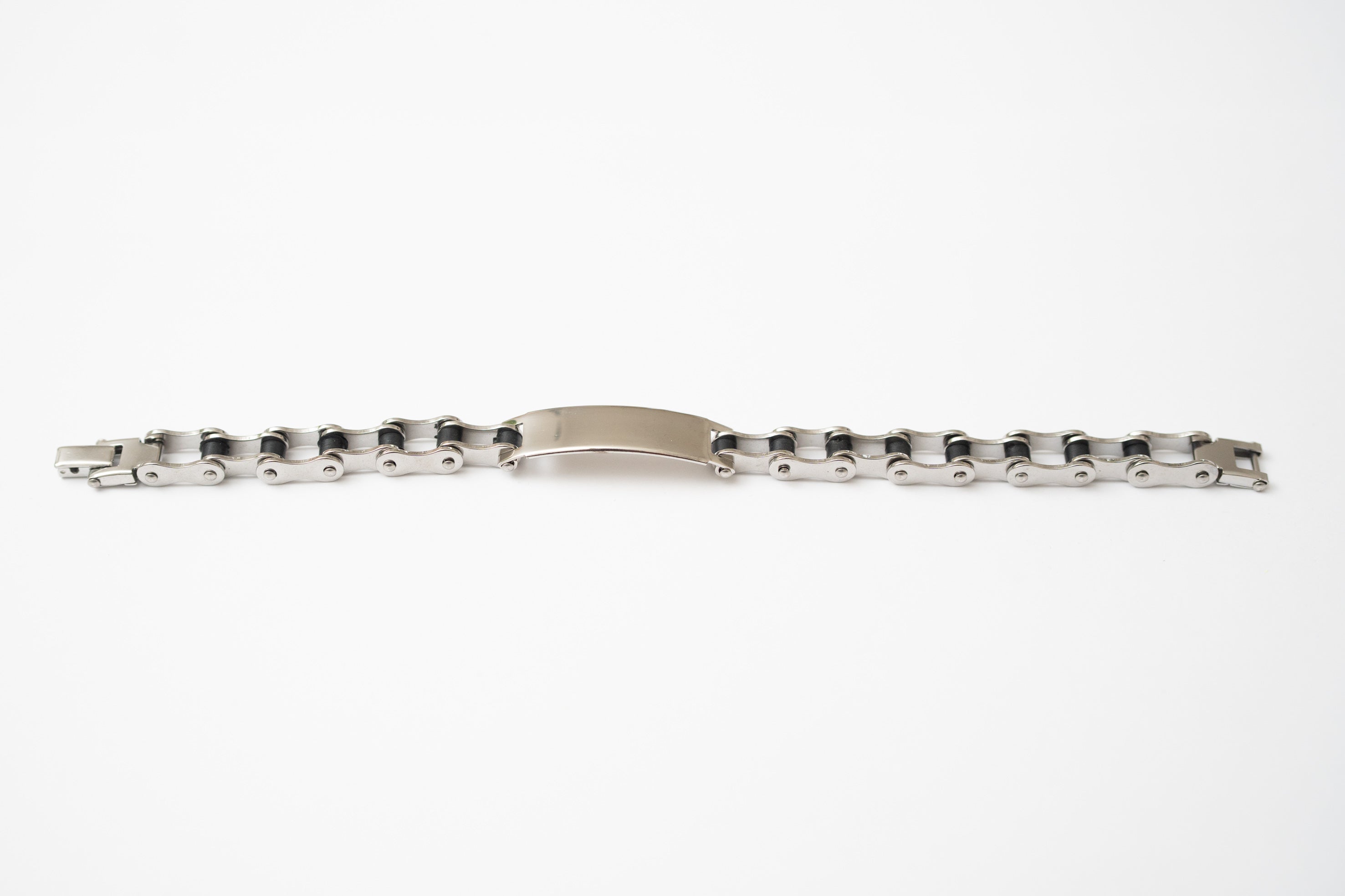 Bracciale con catena e personalizzazione