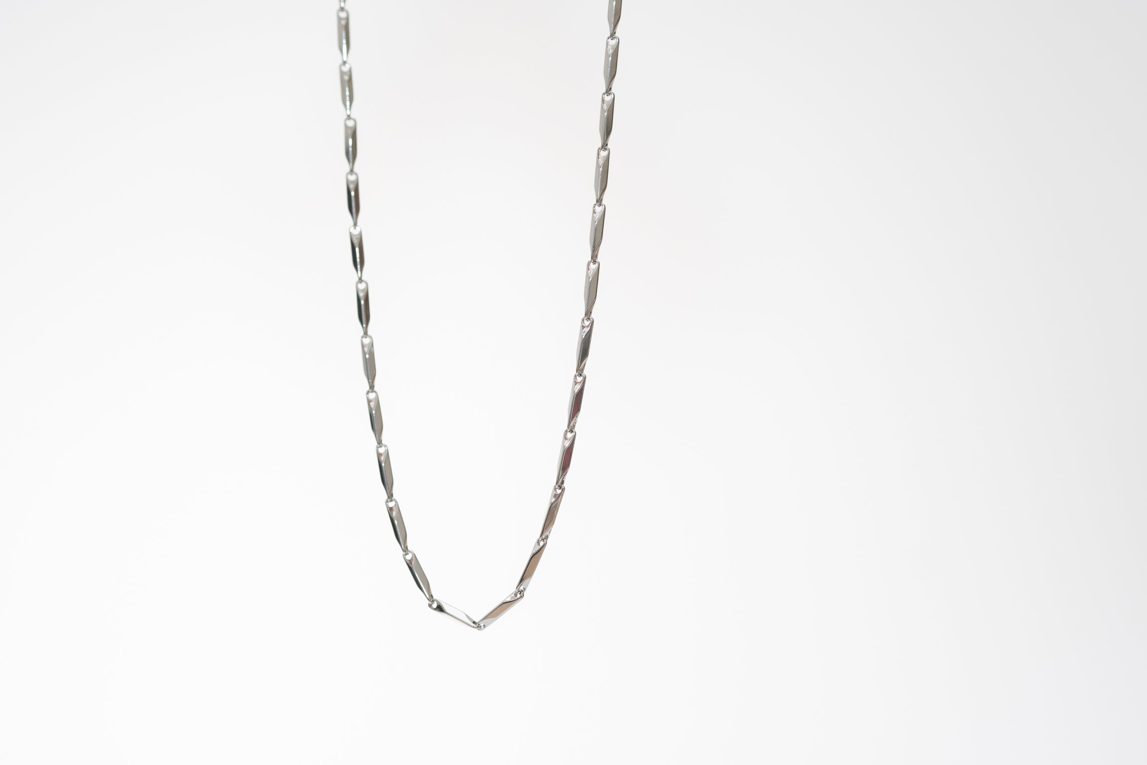Minimalist Necklace - Timeless Elegance