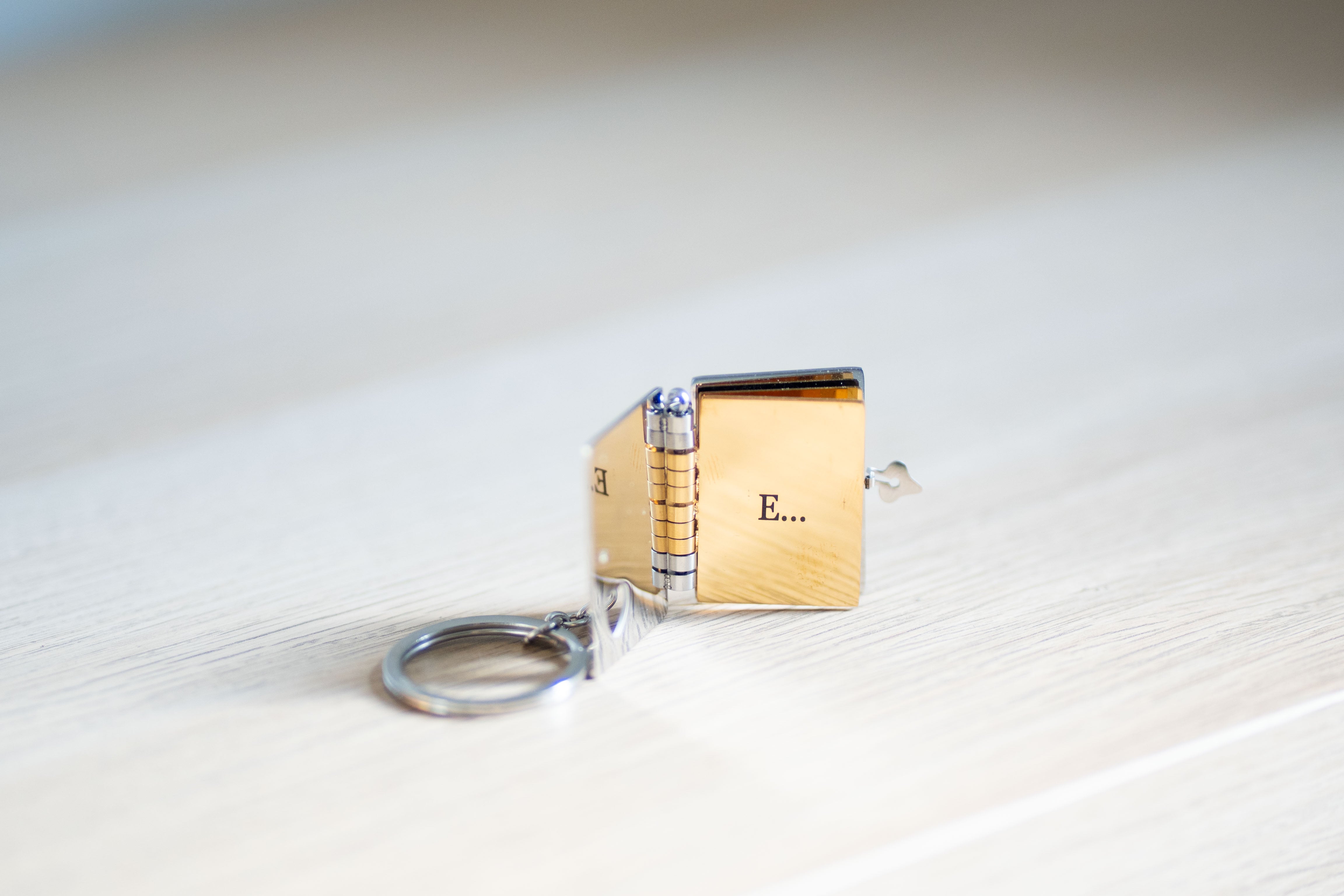 Collana o portachiavi Book E... Vasco Rossi