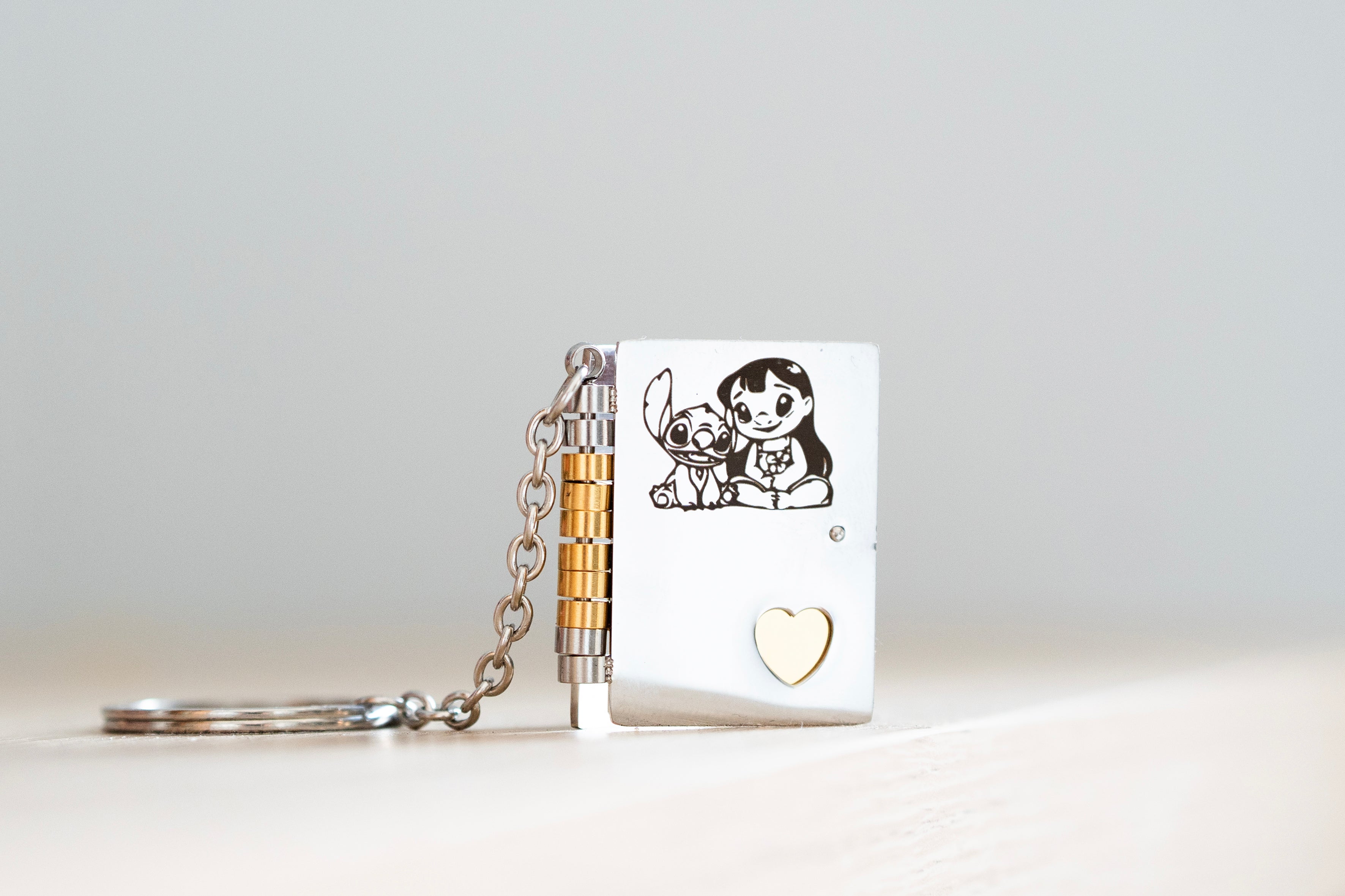 Collana o portachiavi Book Ohana