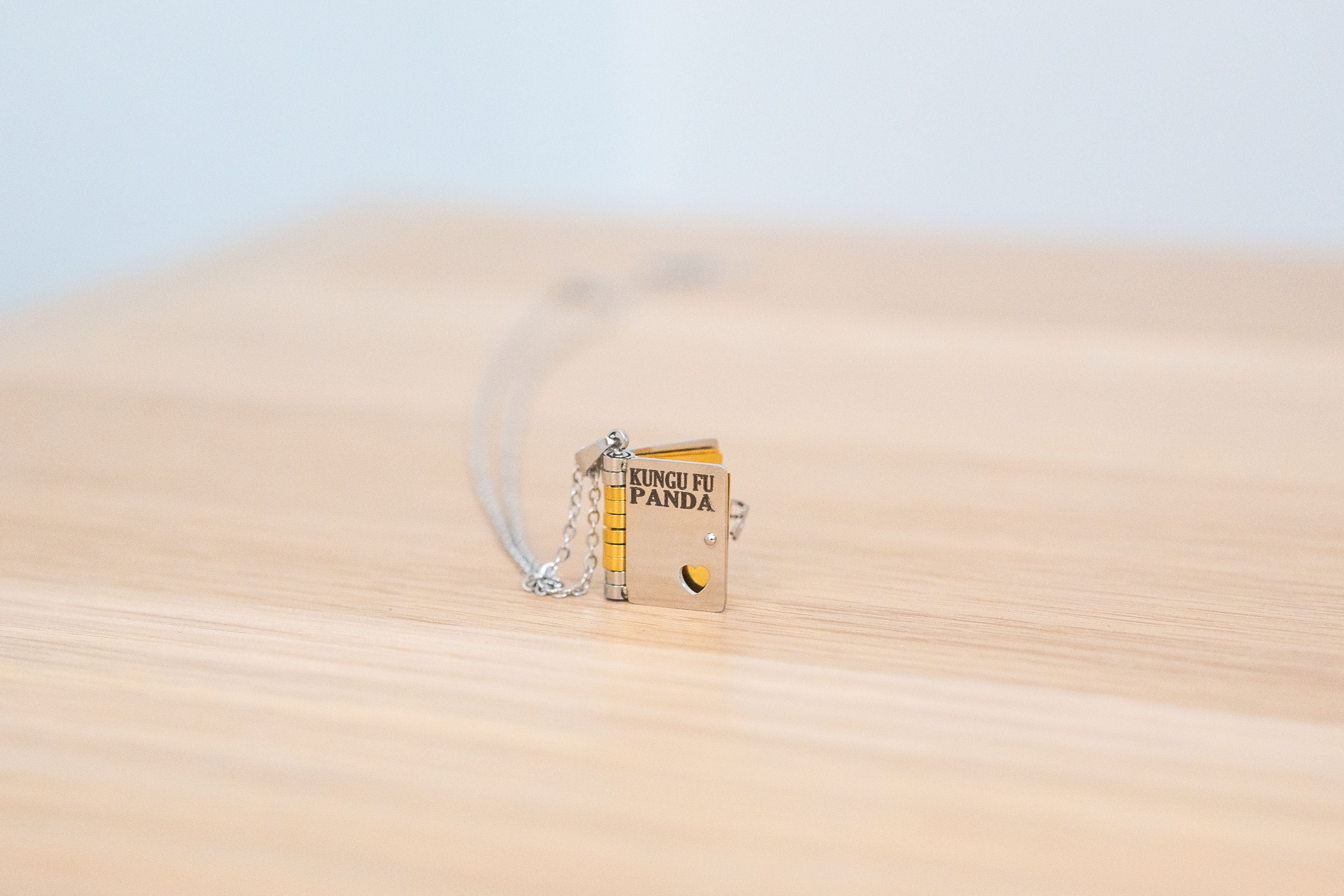 Collana o portachiavi Book Frase Kung fu