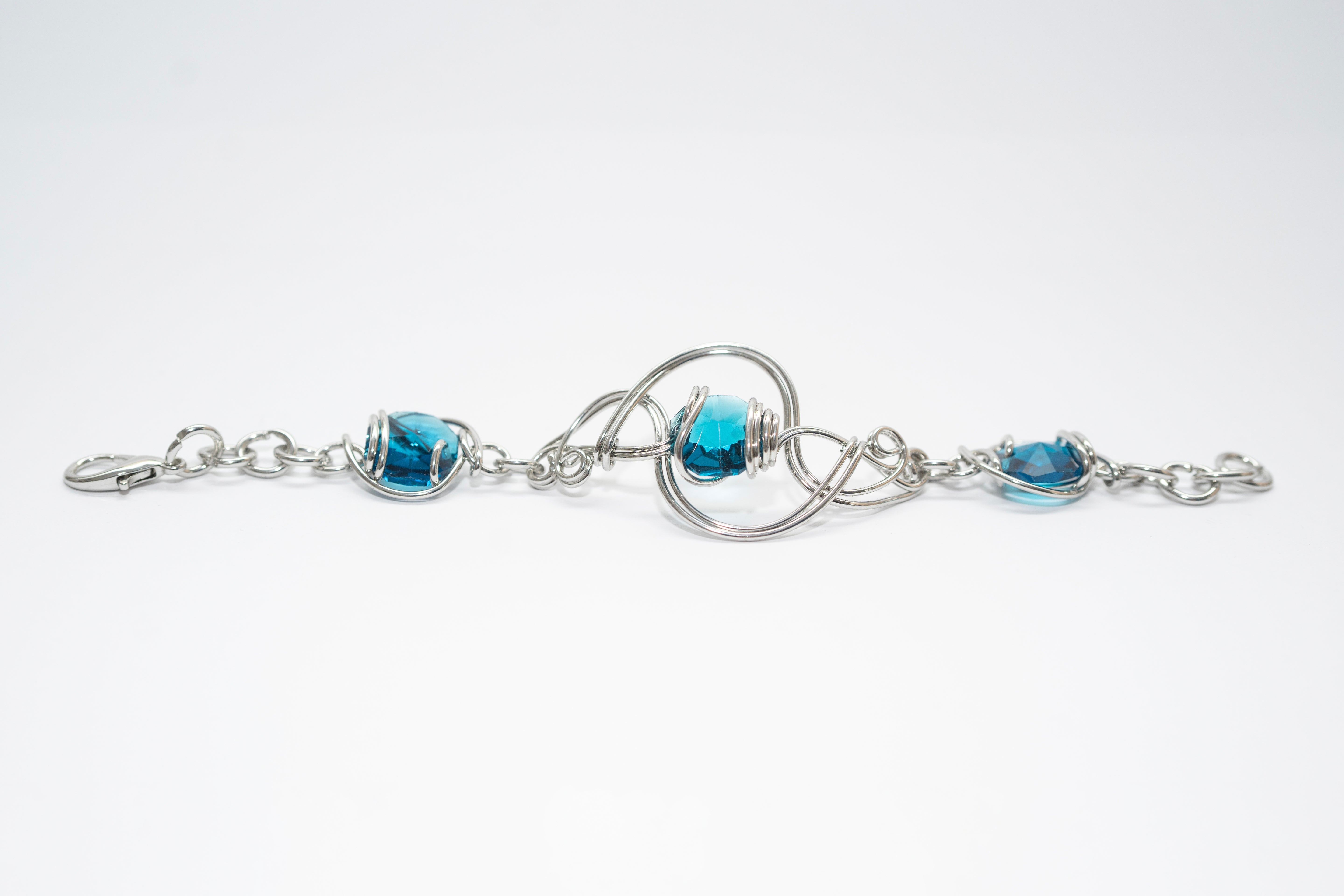 Rhodium-plated Tris Bracelet with Blue Crystals