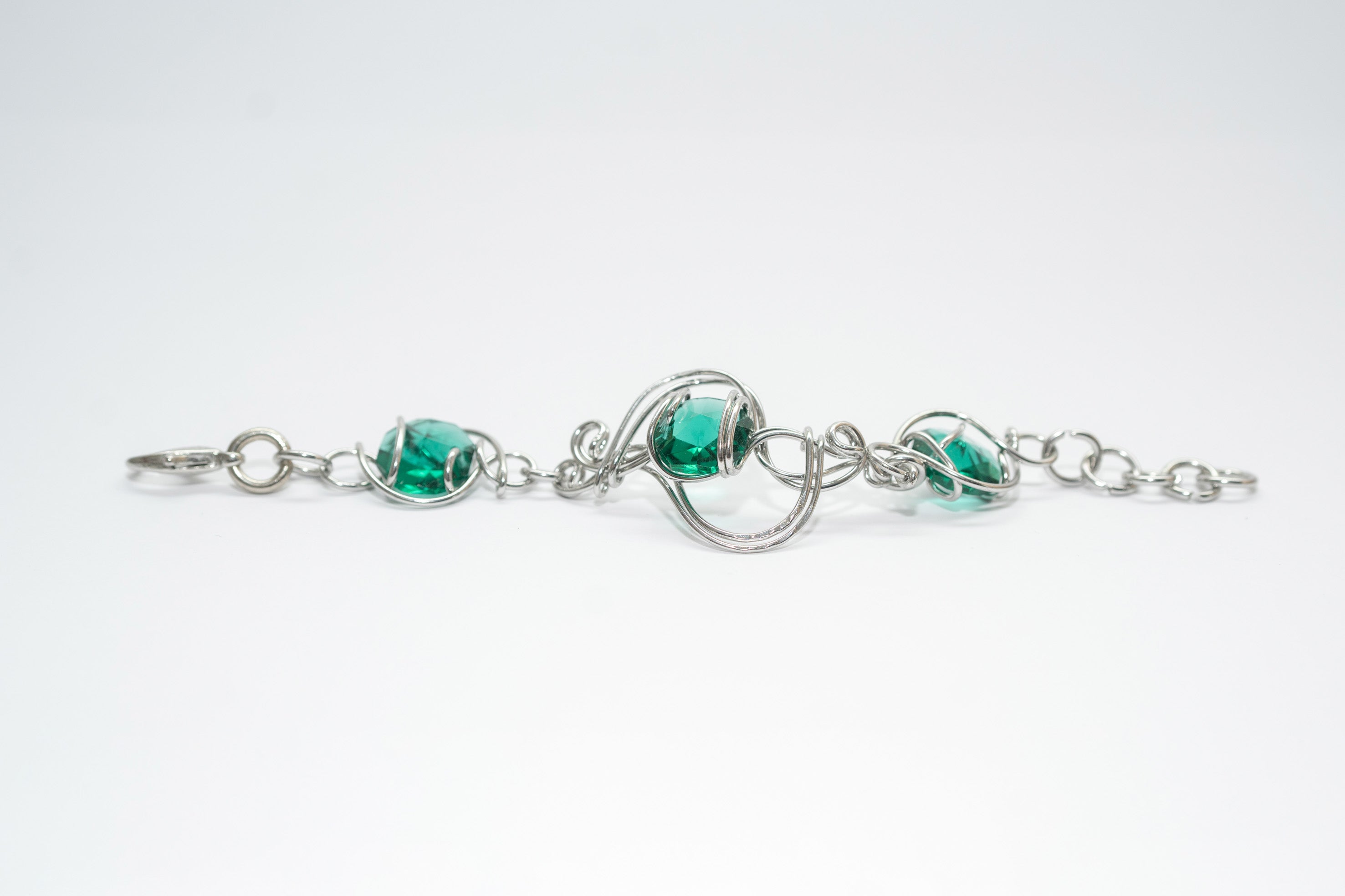 Rhodium-plated Tris Bracelet with Green Crystals