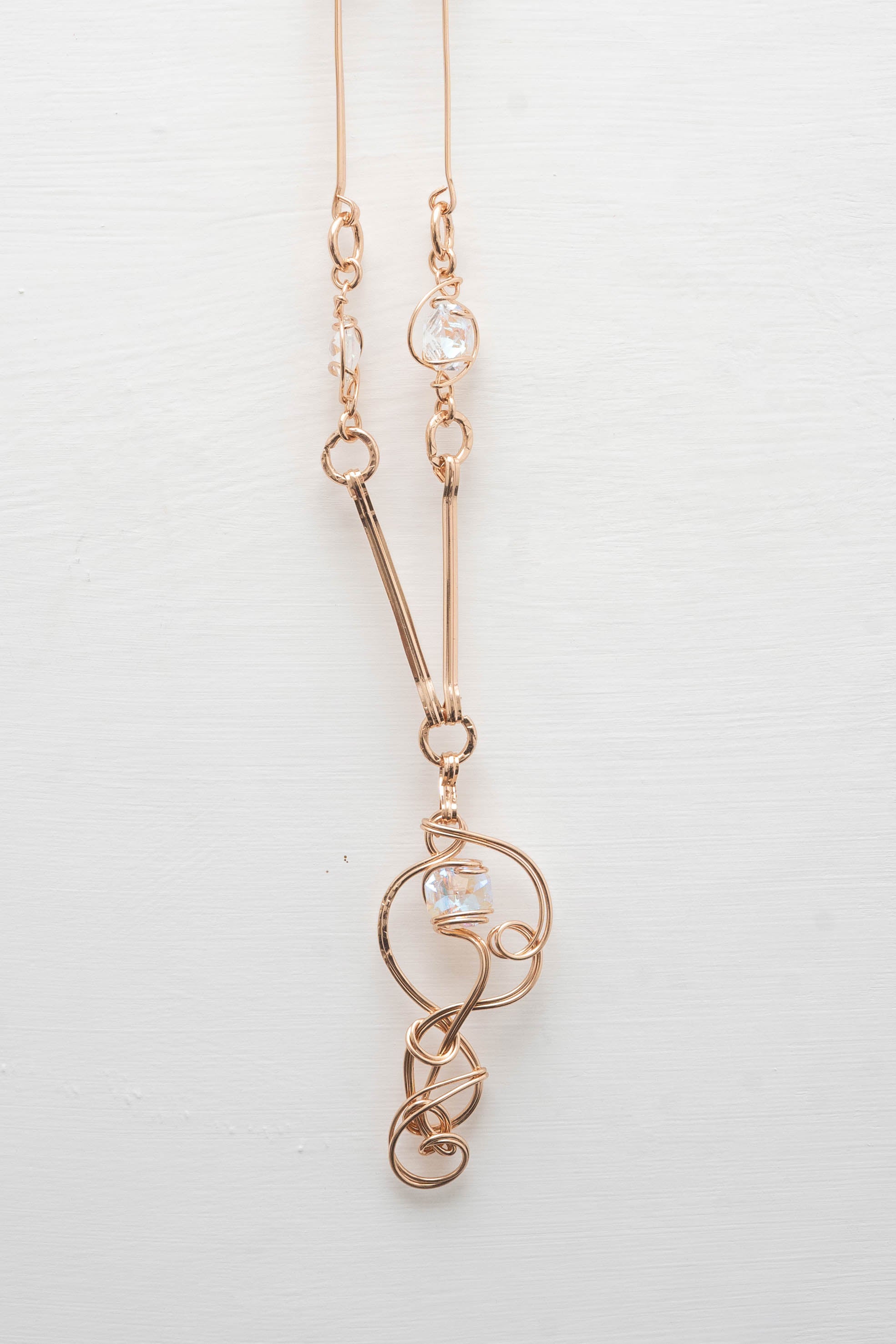 Necklace in rose gold and crystal Mod1